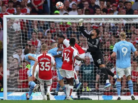 "Arsenal đã gặp may"