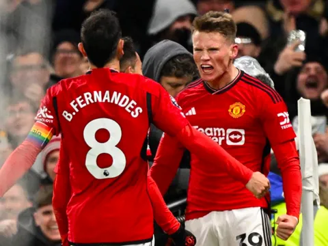 Ten Hag đã phát hiện 2 cầu thủ phải tách khỏi đội hình Man Utd
