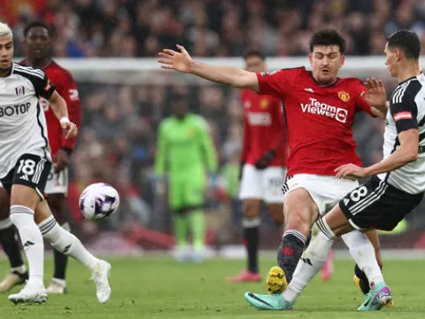 ''Tôi sẽ rút thẻ đỏ cho Maguire''