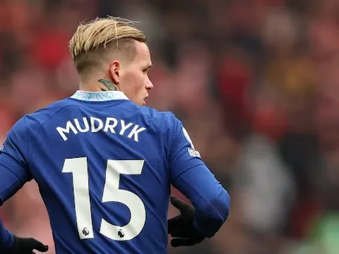 Rio Ferdinand phân tích điểm yếu của Mudryk