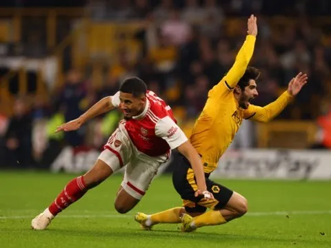 "1 trong những hậu vệ xuất sắc nhất EPL, tương lai của Arsenal"