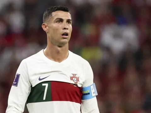 Nhận đề nghị 500 triệu euro, Ronaldo có quyết định với Chelsea