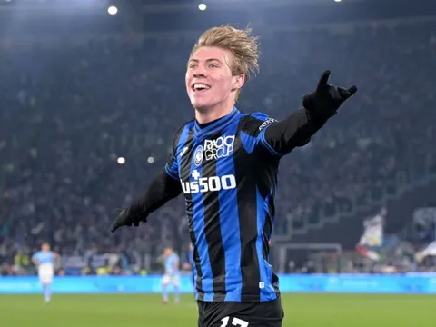 Mê mẩn Hojlund, M.U biến chữ ký 50 triệu bảng thành 'vật tế thần'