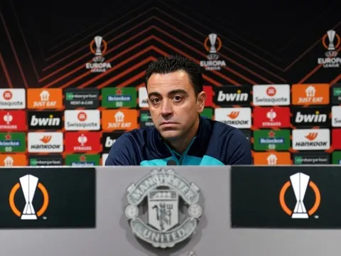 Xavi: 'Sheikh Jassim rất nghiêm túc. Một lựa chọn tốt cho M.U'