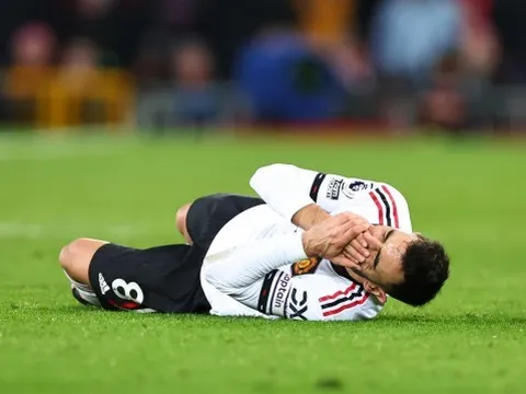 'FA nên truy cứu và trừng phạt Bruno Fernandes'