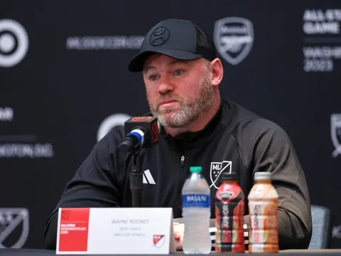 Thua thảm, Wayne Rooney đưa ra nhận định về Arsenal