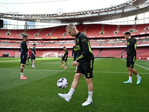 Arsenal mất 2 cầu thủ quan trọng ở trận gặp Aston Villa