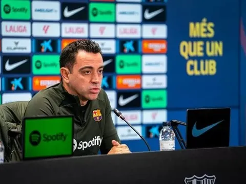 Sếp lớn khẳng định, Barca vỡ mộng với Xavi