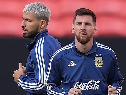 Sergio Aguero dự đoán bến đỗ tiếp theo của Messi: "50% khả năng"