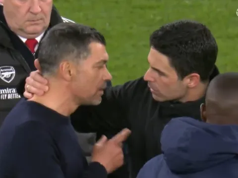 Động thái của Arsenal vụ Arteta xúc phạm HLV Porto