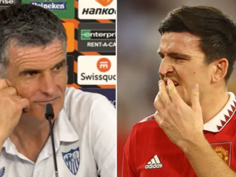 HLV Sevilla ngạc nhiên về Man United