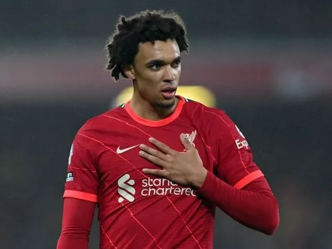 Shearer bênh vực 1 cái tên Liverpool sau trận thua Leicester