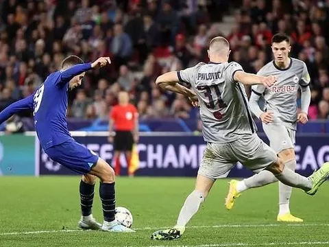 Siêu phẩm của Havertz giúp Chelsea giành vé đi tiếp