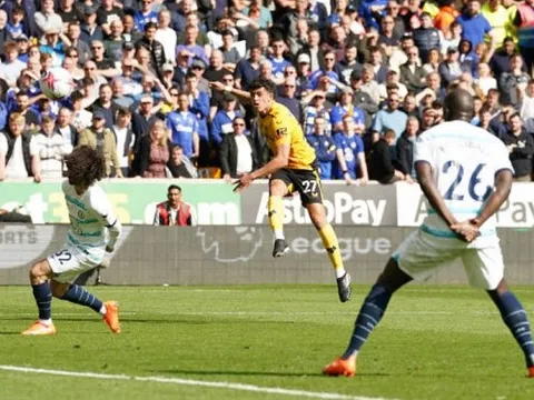 Siêu phẩm hạ gục Chelsea, Lampard có ngày trở lại ác mộng