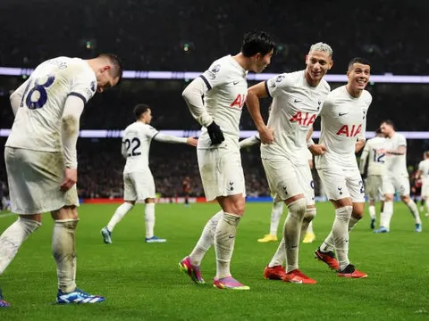 "Siêu tiền vệ" xuất hiện trong trận Tottenham 3-1 Bournemouth