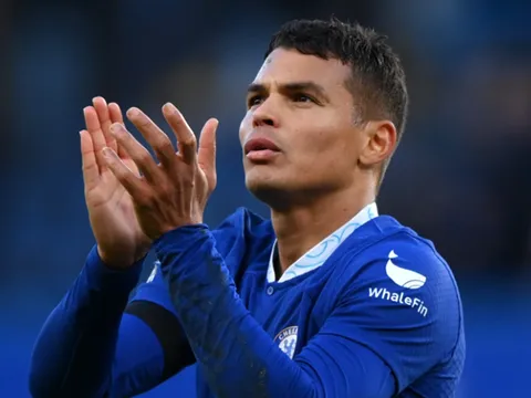 Thiago Silva cũng choáng với cách chi tiêu của Chelsea