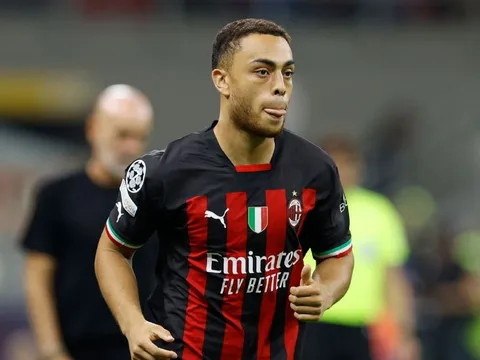 Simeone muốn chiêu mộ "kẻ thất sủng" Barca