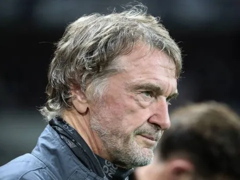 2 đòn giáng mạnh vào Sir Jim Ratcliffe trong cùng 1 ngày