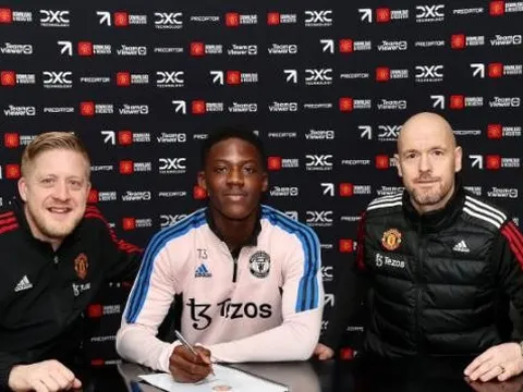 Sir Jim gật đầu, Man United sẽ có cặp bài trùng cho tuyến giữa trong cả thập kỷ