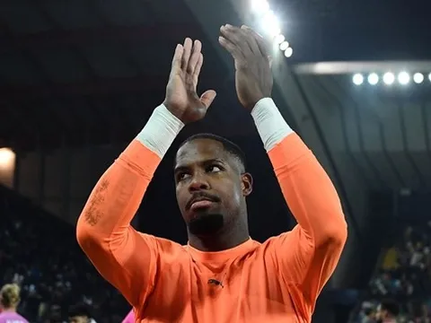 Milan có động thái mới để chia tay Maignan