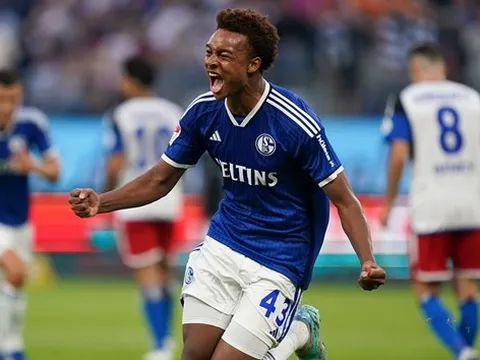Bayern Munich theo dõi sát sao tài năng trẻ của Schalke 04