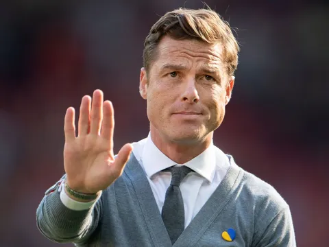 CHÍNH THỨC! HLV đầu tiên mất việc ở NHA trở lại dẫn dắt CLB Champions League