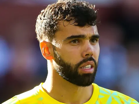 'Arsenal có 2 số một, nhưng sẽ làm hỏng cả 2'