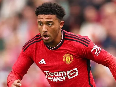 Thái độ của nội bộ Man Utd dành cho Jadon Sancho