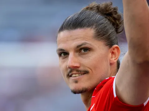 "Điều tôi thích ở Sabitzer, cậu ấy ghi bàn từ ngoài vòng cấm"