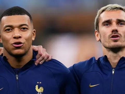 Mbappe làm đội trưởng, Griezmann thừa nhận 'khó nuốt'
