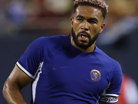 Reece James có câu trả lời cho Man City