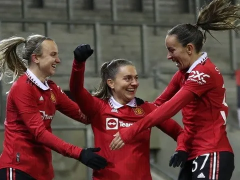 Conti Cup: M.U giành chiến thắng đầu tiên, Man City đánh bại Liverpool