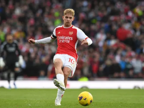 Arsenal ra quyết định phũ phàng cho Smith Rowe