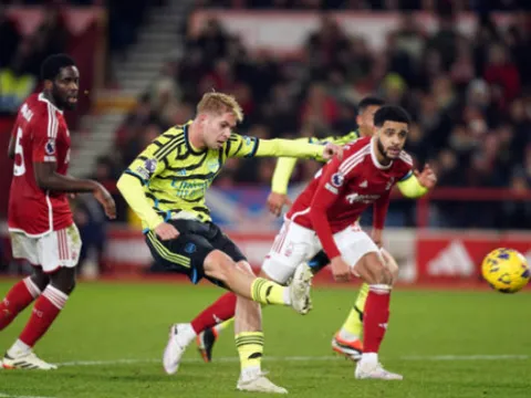 Chơi 70 phút, Smith Rowe đã biết tương lai tại Arsenal