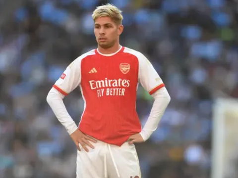 David Seaman: "Tôi sẽ rất ngạc nhiên nếu cậu ấy cập bến Chelsea"