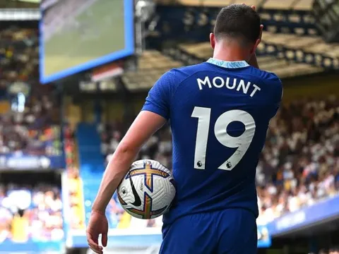 Số áo nào dành cho Mason Mount ở M.U?