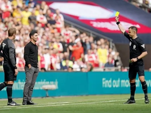Số thẻ phạt ở EPL đang tăng vọt: Xu hướng hay chỉ là nhất thời?