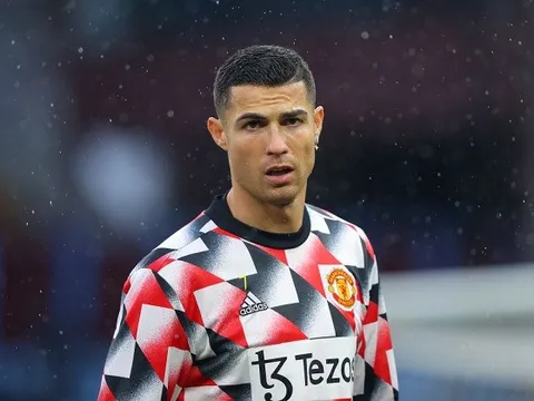 SỐC! Sau Ten Hag, Ronaldo sỉ nhục Rangnick