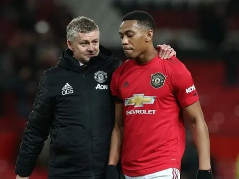 Solskjaer lý giải việc không đăng ký Martial trận gặp Leicester