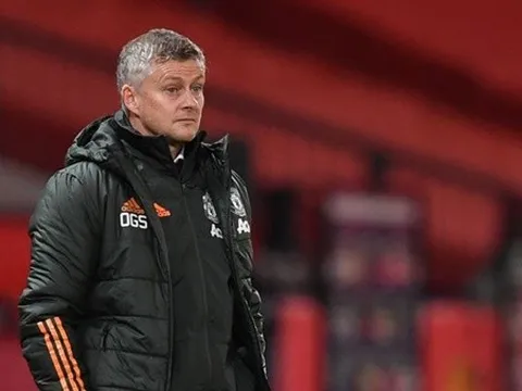 Solskjaer vẫn được bảo vệ, fan M.U ngán ngẩm: “Chúng ta cần HLV đẳng cấp thế giới”