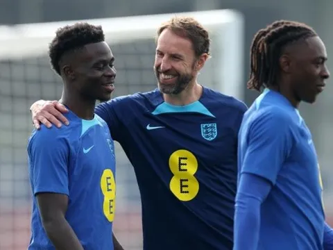 Southgate phá vỡ im lặng về Saka