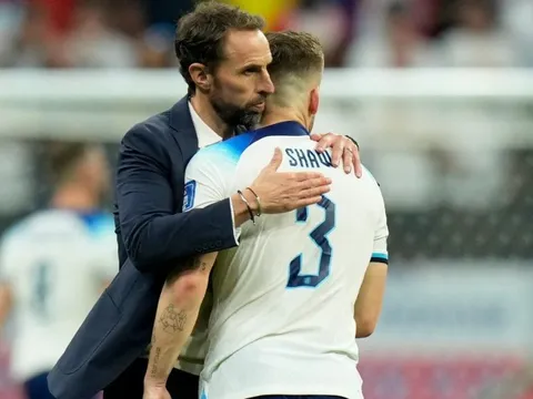 Southgate: “Shaw là hậu vệ trái đẳng cấp thế giới”