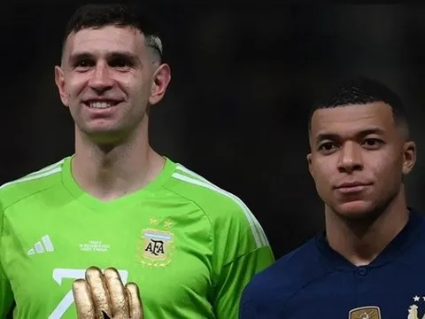 Cuộc đối thoại giữa Mbappe và Martinez sau chung kết World Cup