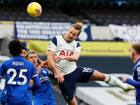 Tottenham ngã ngựa, cờ bỗng chốc về tay Man Utd