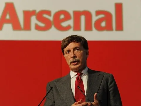 Arsenal đá tốt, Carragher nói thẳng tình huống của nhà Kroenke