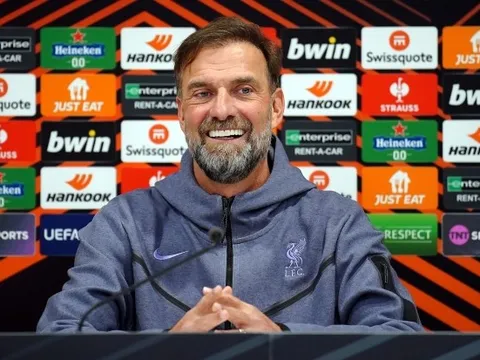 Liverpool phong độ xuất sắc, Chris Sutton đưa ra dự đoán