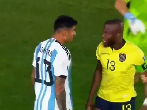 Sự ngổ ngáo đẩy Lisandro Martinez vào quên lãng