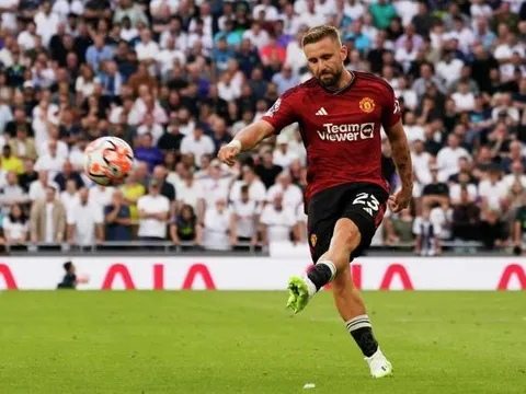 Sự trở lại của Shaw sẽ giúp ích cho 2 cầu thủ M.U