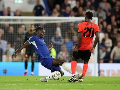 Sự uất ức xuất hiện ở trận thắng của Chelsea