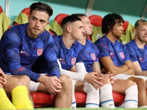 Gary Neville nêu 2 ngôi sao đã bị Southgate 'bỏ quên'